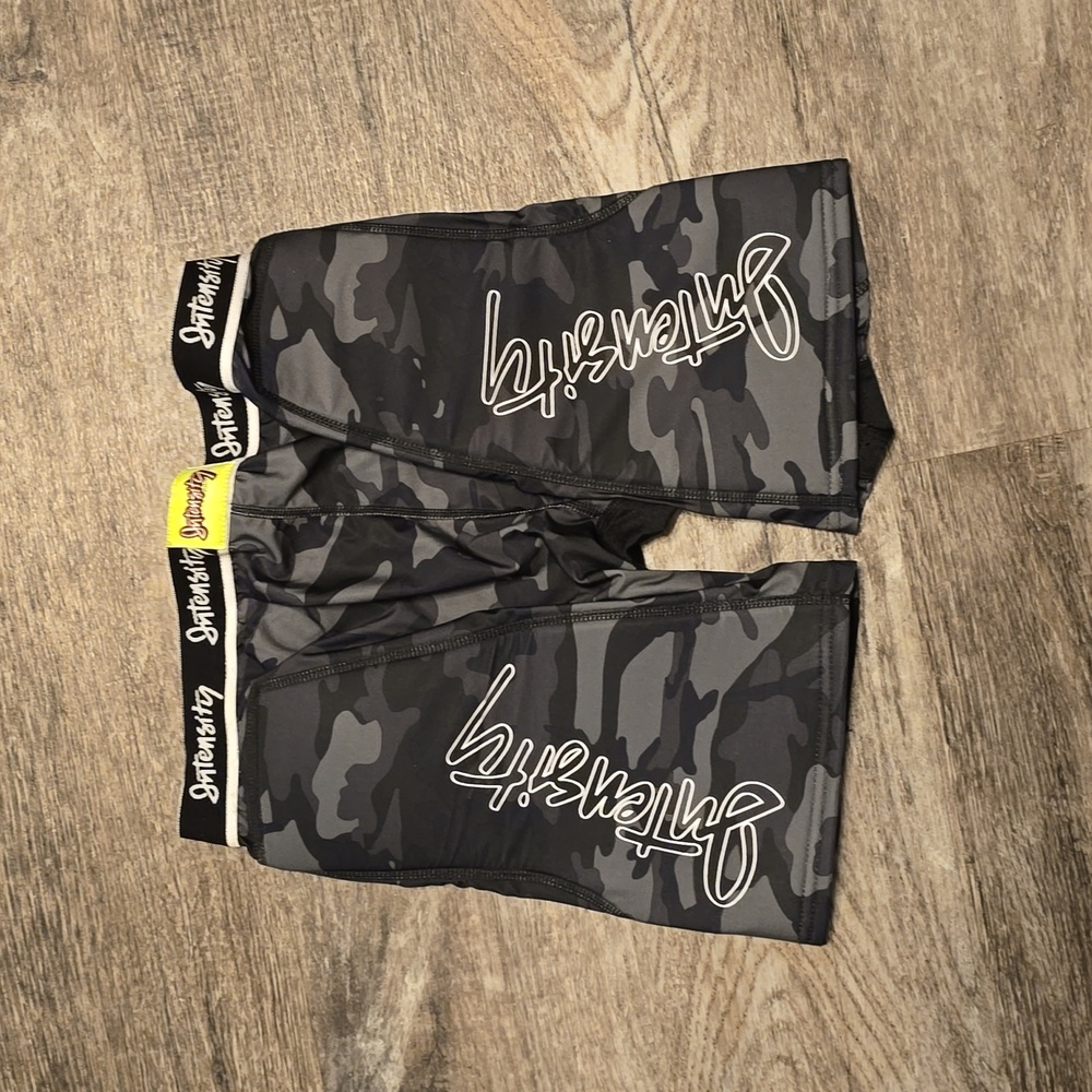 Intensity padded softball sliding shorts, Camo, Size Large